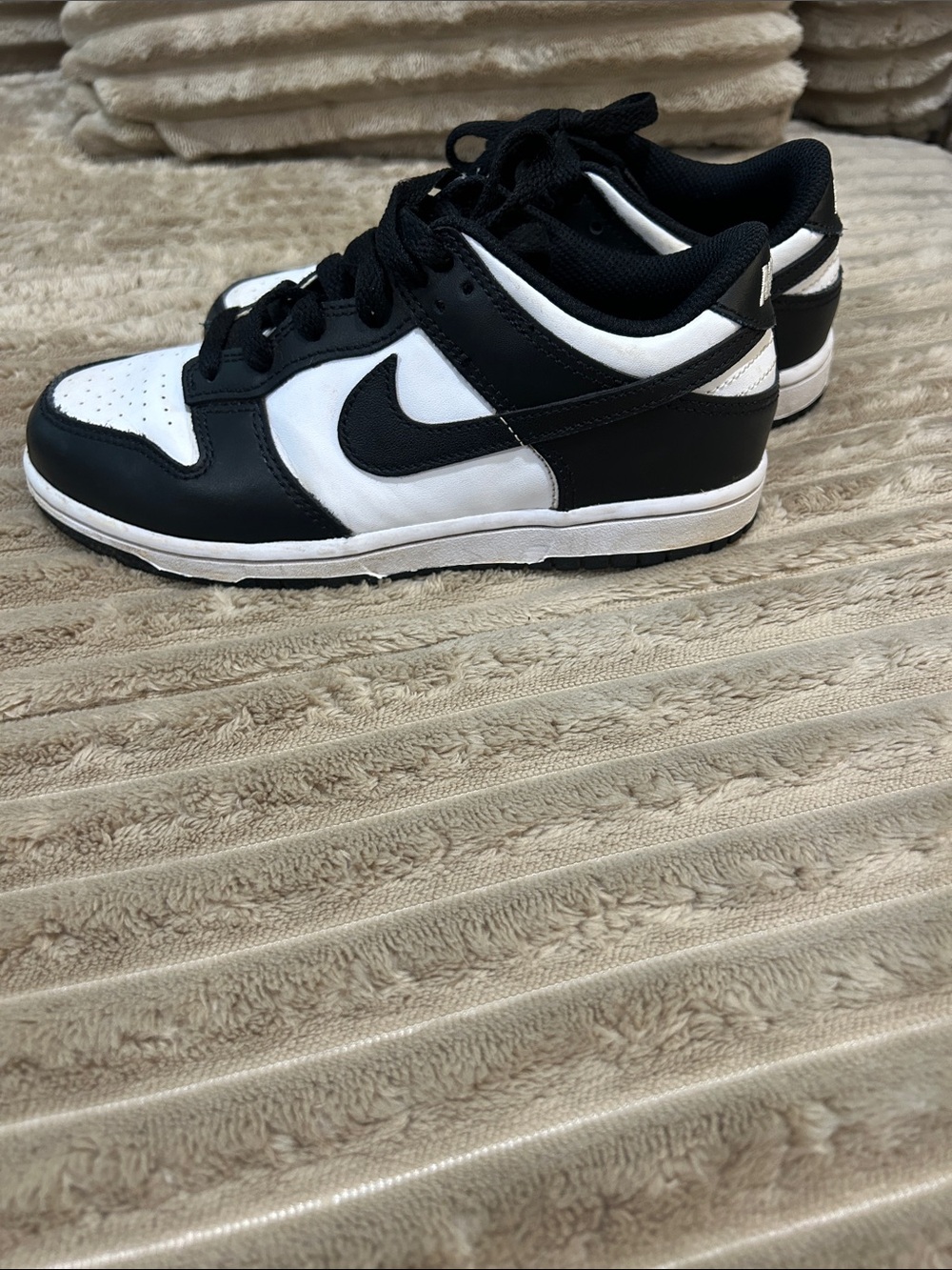 Nike dunk low little kids shoe 2.5y - Picture 3 of 8